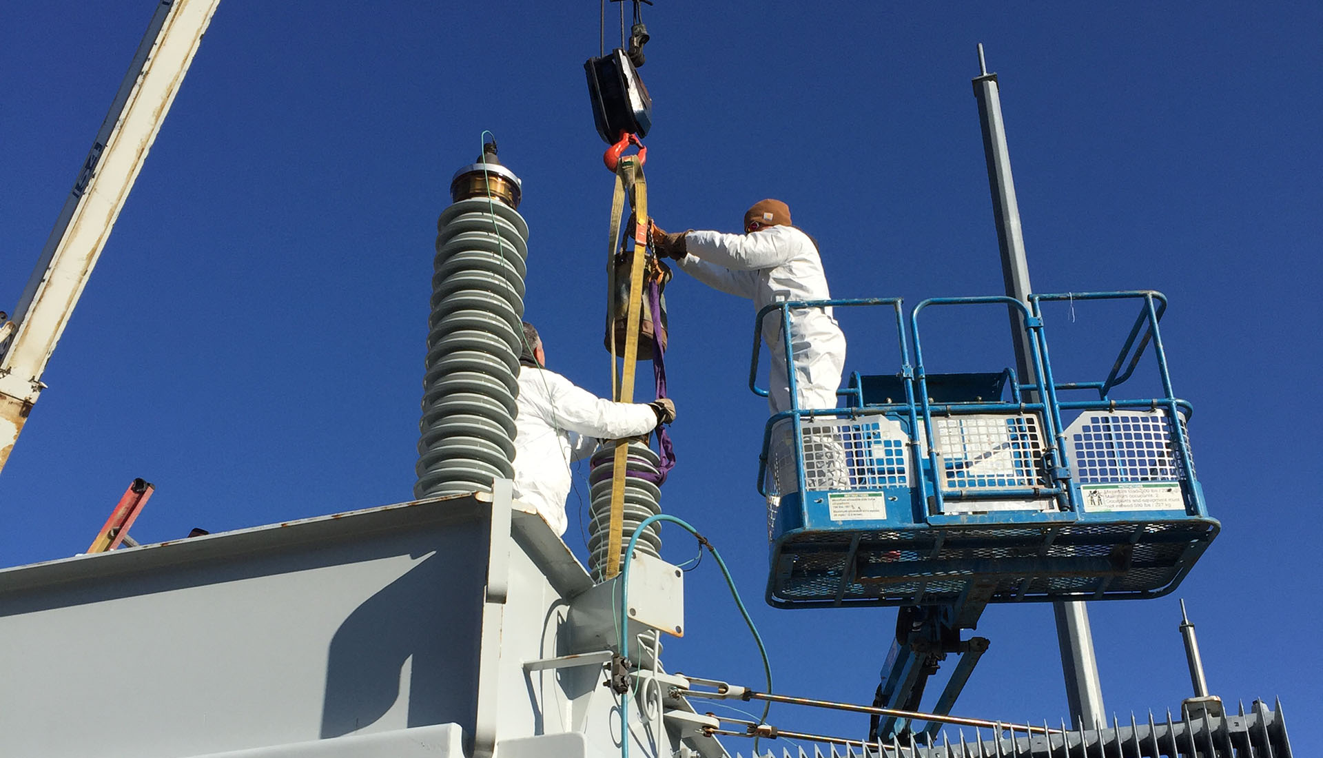 Center Line Electric logo