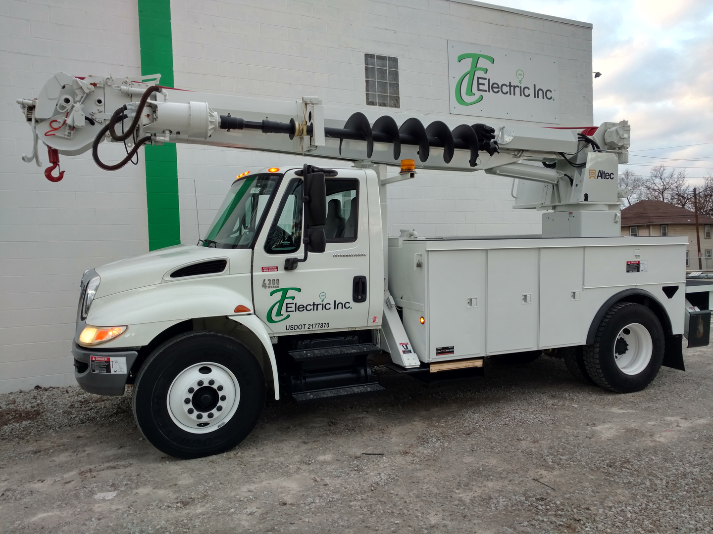 TC Electric, Inc. logo