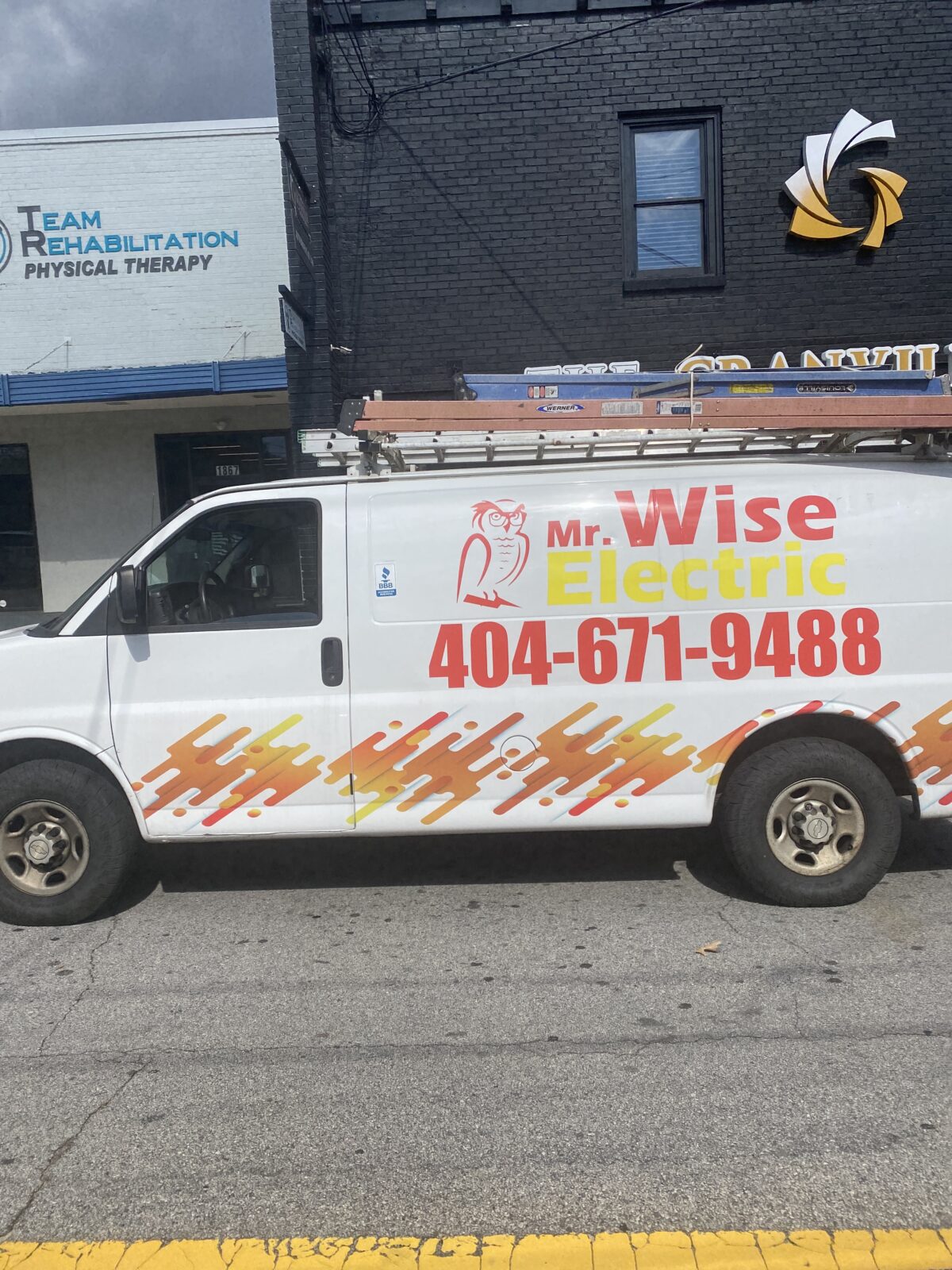Mr Wise Electric logo